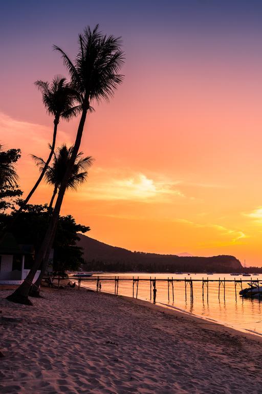 Hotell Samui Pier Front & Bang Rak Beach (Koh Samui)